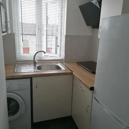Charming 1-Bed Apartment In Coventry Exterior photo